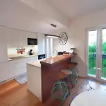 Lxluxhome - Family And Cozy - Ac - Parking - Lift Apartman *