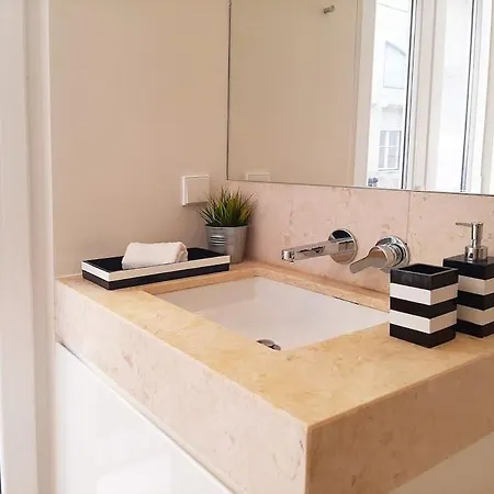 Lxluxhome - Family And Cozy - Ac - Parking - Lift Lisboa