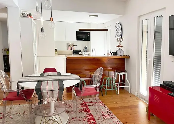 Lxluxhome - Family And Cozy - Ac - Parking - Lift Apartment *